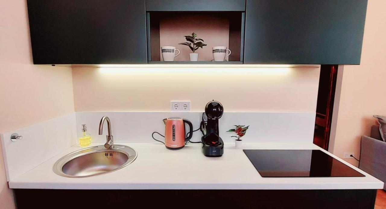 A+ Budapest Downtown Apartments Akacfa ภายนอก รูปภาพ